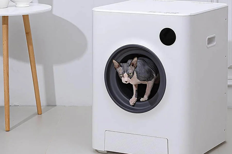 self cleaning litter box for cats